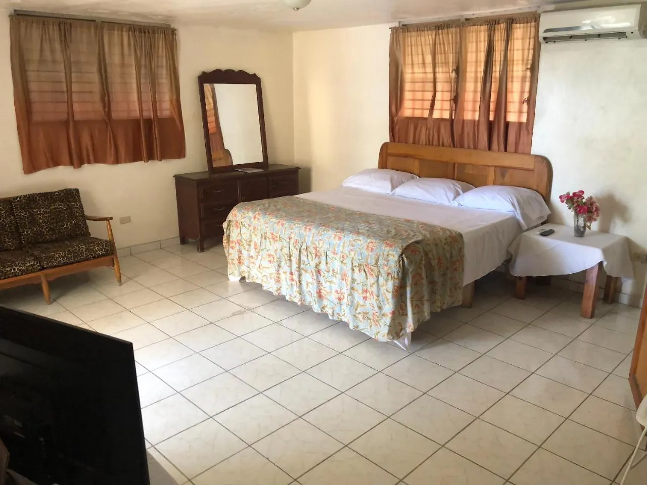 Cacique Villa Hotel Jacquet